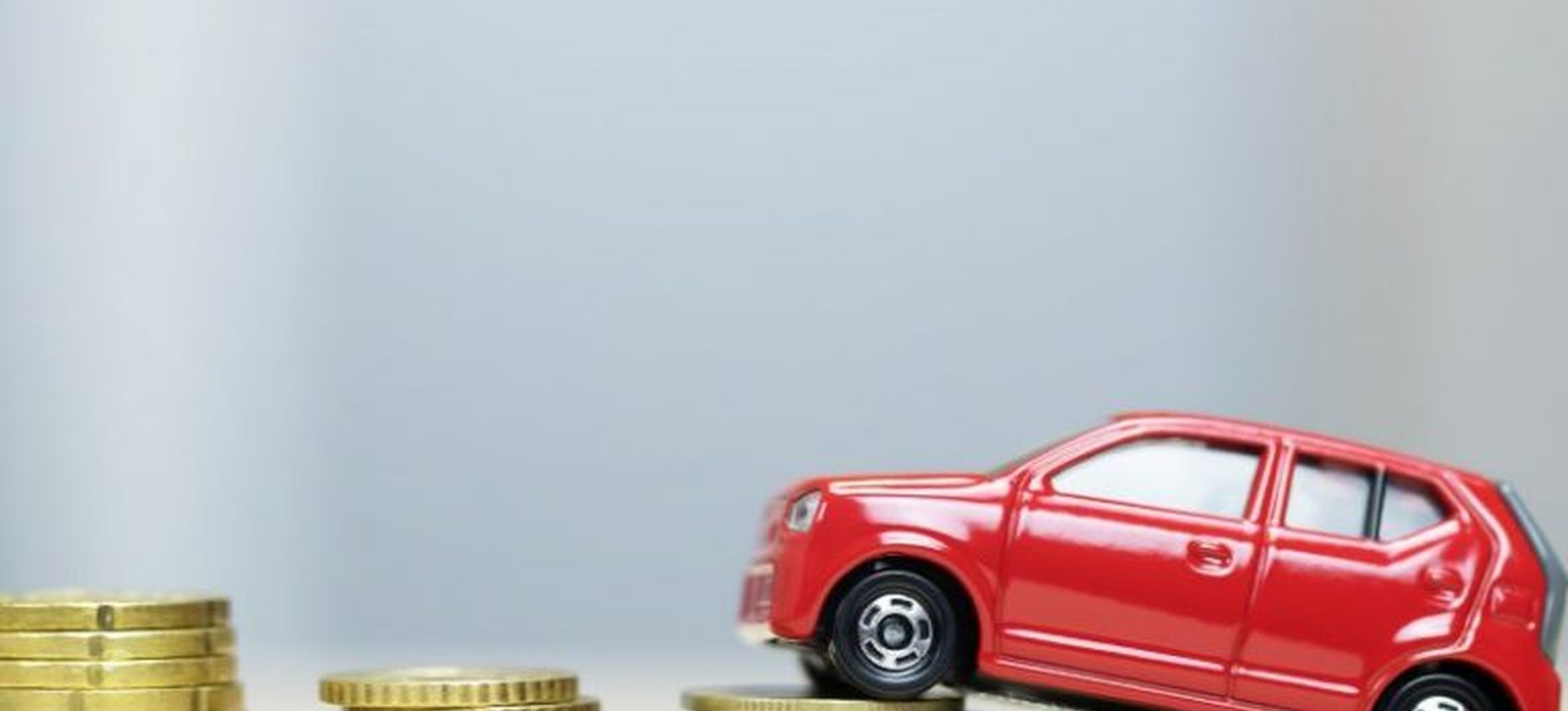 empenar-coche-dinero